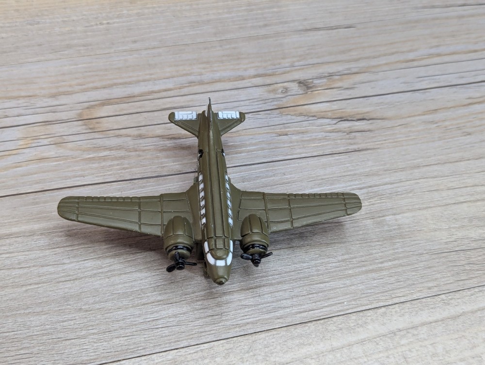 Dakota C-47 Skytrain Pull Back Model Plane Diecast 3.5" x 5"