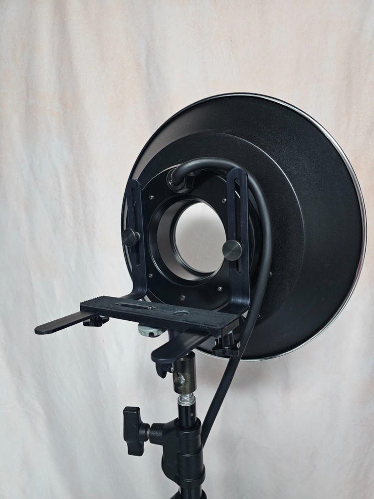 Profoto Acute2 Ring with Pelican Case and Softlight Reflector