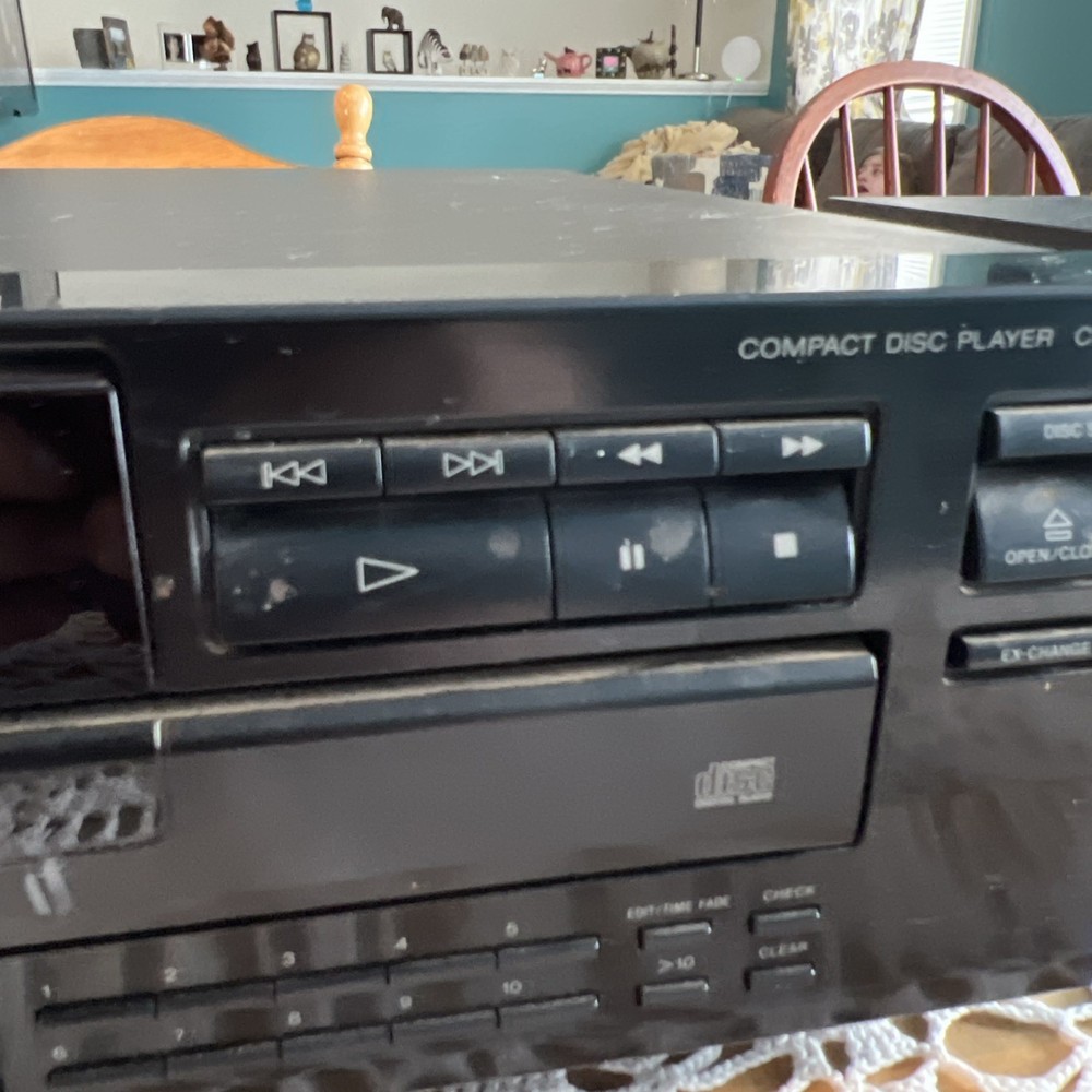 Sony CDP-C245 5-Disc CD Player Changer High Density Linear Converter