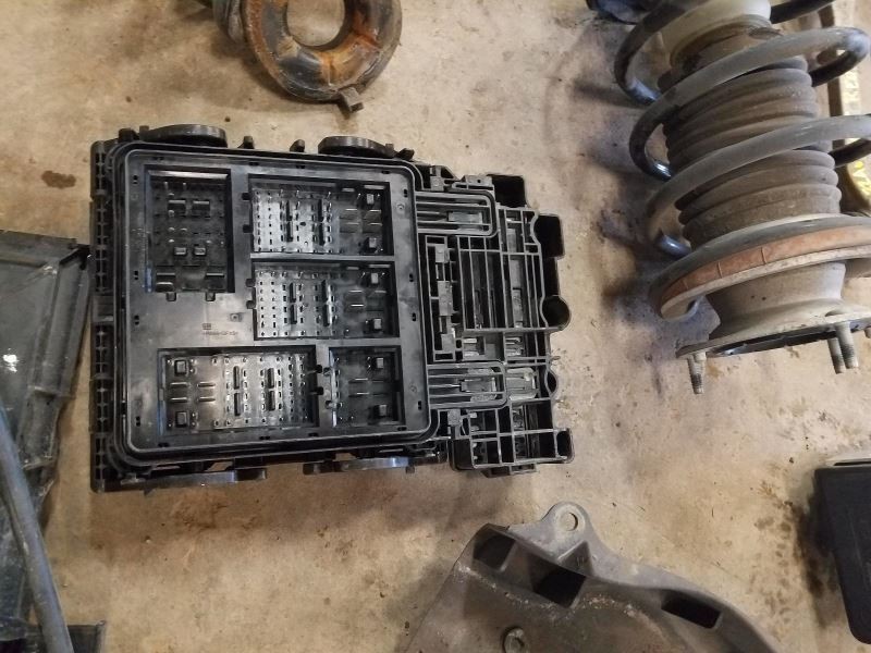 Fuse Box Engine Base Fits 17-19 ATS 1493423
