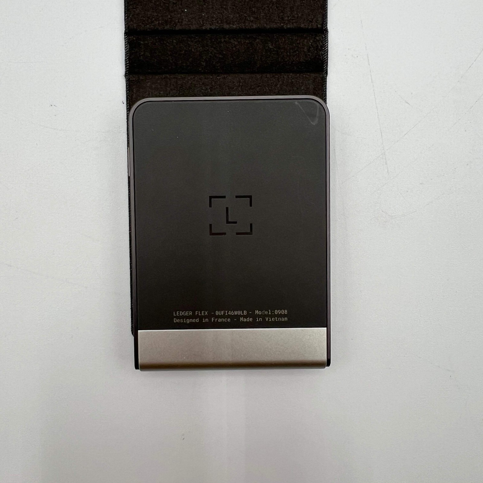 Ledger Flex 0908 - Black - Used - Good Condition with Case