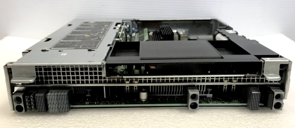 NetApp 111-01099 FAS8020 SAN Array Controller Module