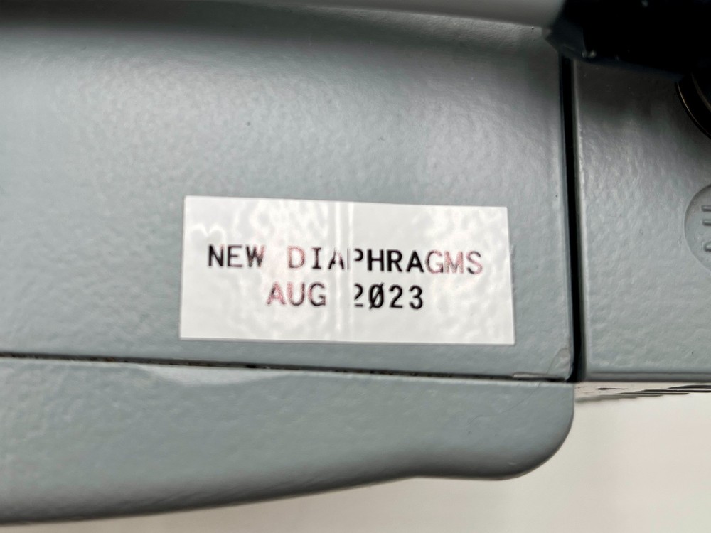 Pfeiffer MVP 040 2 Vacuum Pump