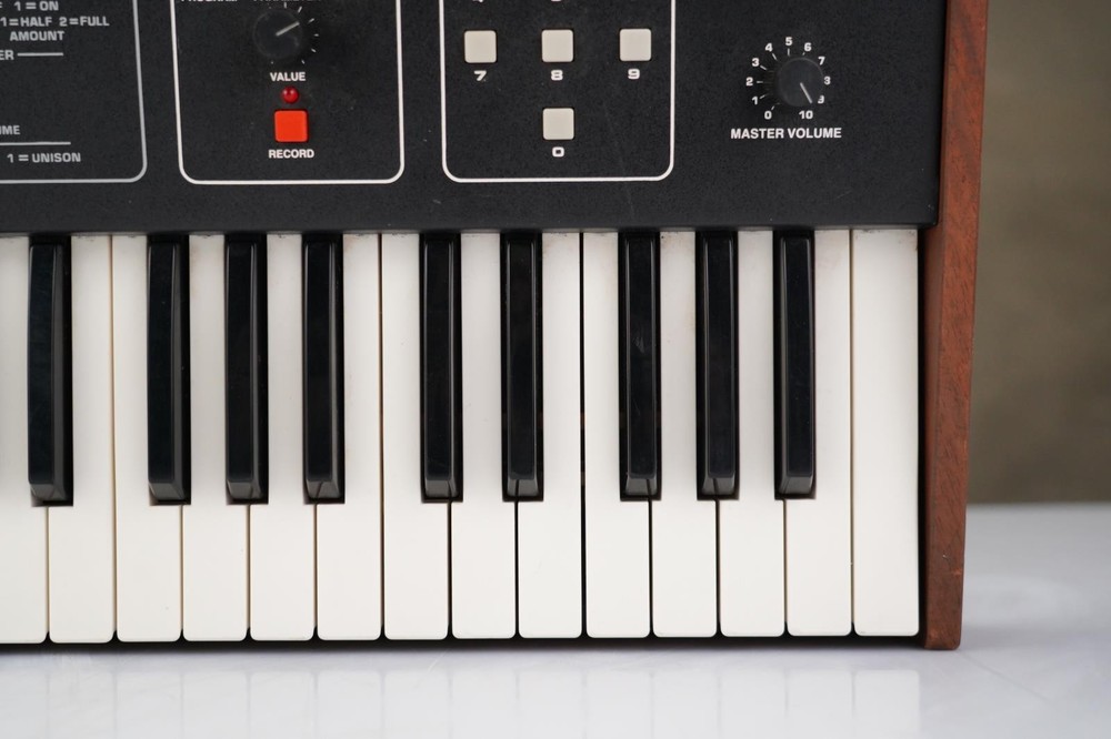 Sequential Circuits Six-Trak Synthesizer #57519