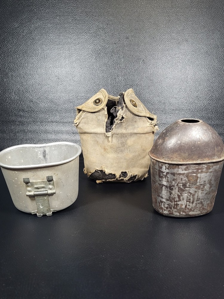 ORIGINAL WWII US ARMY INFANTRY M1942 CANTEEN COVER-DATED 1944 No Top