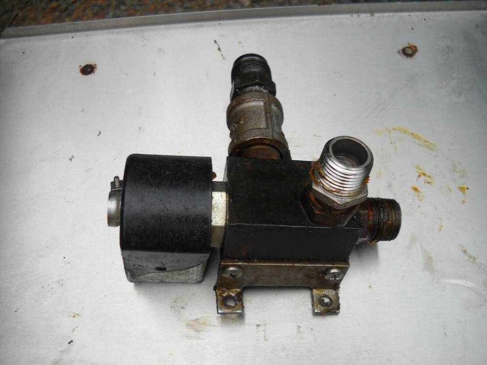 PARKER FLUID CONTROL VALVE