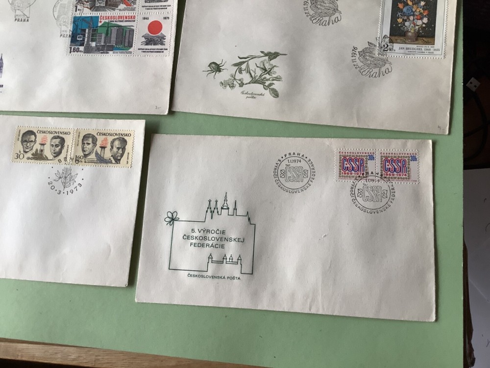 Czechoslovakia covers 9 items Ref A2101