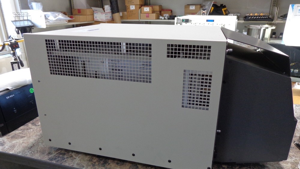 Tektronix TLA7016 Logic Analyzer Benchtop Mainframe With Five TLA7N3 Modules
