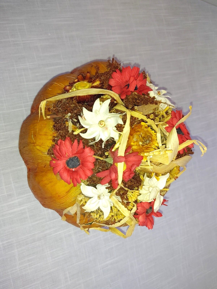 HALLOWEEN PAPER MACHE PUMPKIN