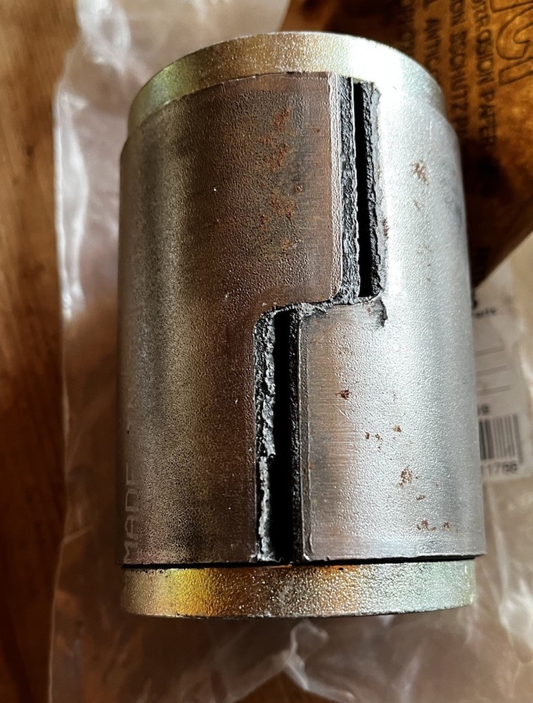 DAF 95XF Spring Bushing – Part No. 22665AP