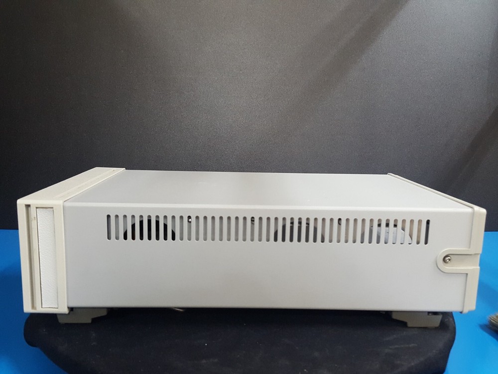 Agilent 3499B: Switch / Control System Main Frame (0243)