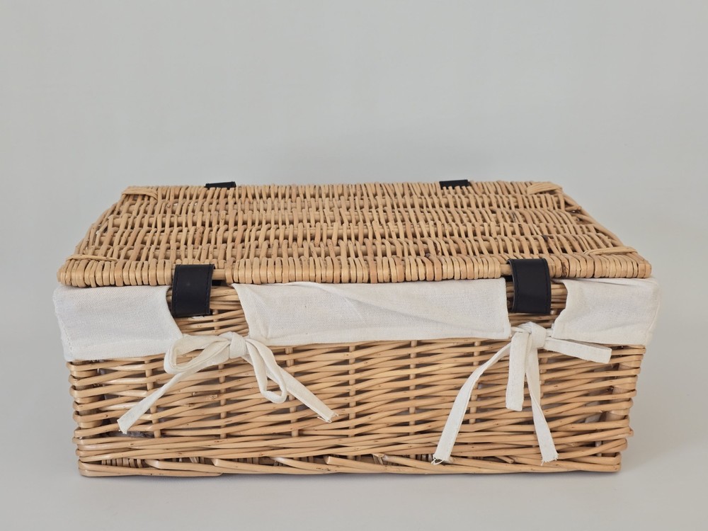 Large The British hamper company empty Wicker basket