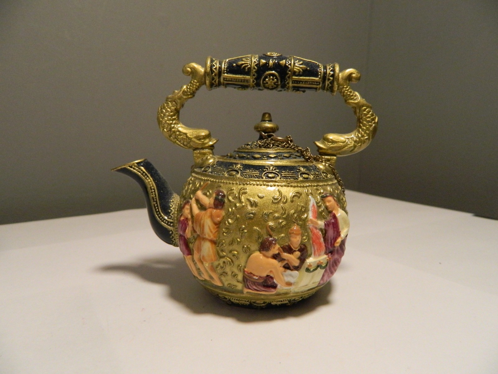 Nini Vienna Miniature Gold Hand Painted Resin Teapot with Chained Lid #6-4