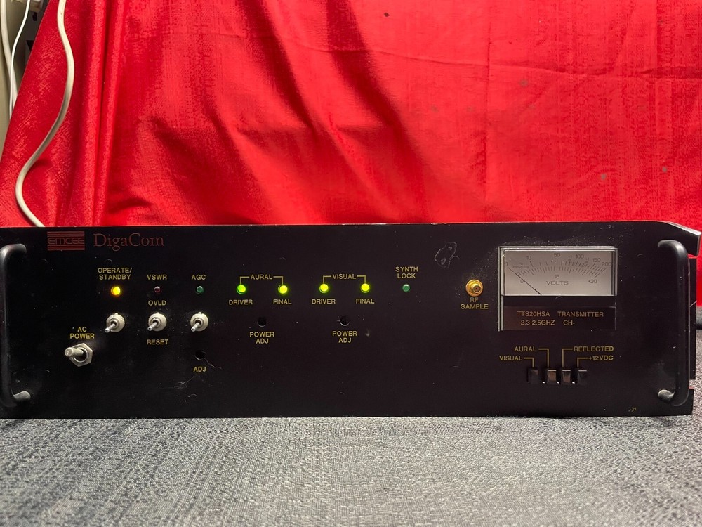 Vintage Analog Emcee DigaCom TTS20HSA UHF Transmitter 2.3-2.5GHz