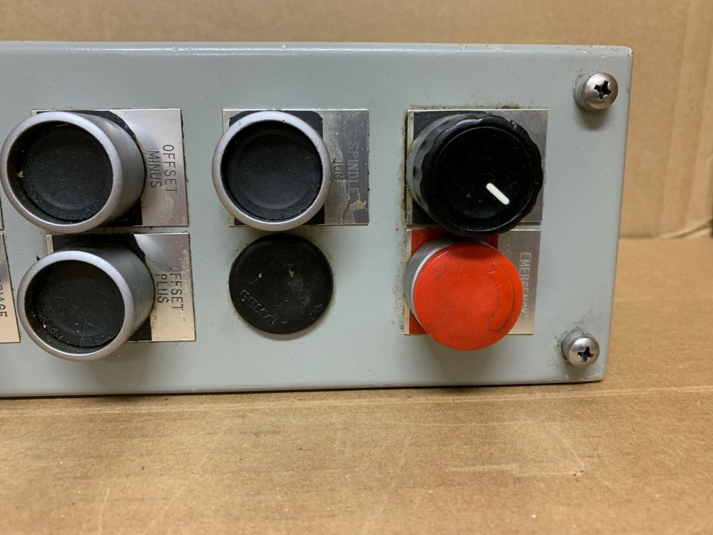 HOFFMAN 10 HOLE 9 BUTTON OPERATOR STATION ENCLOSURE + 1 DIAL INDICATOR SHIPSAMED