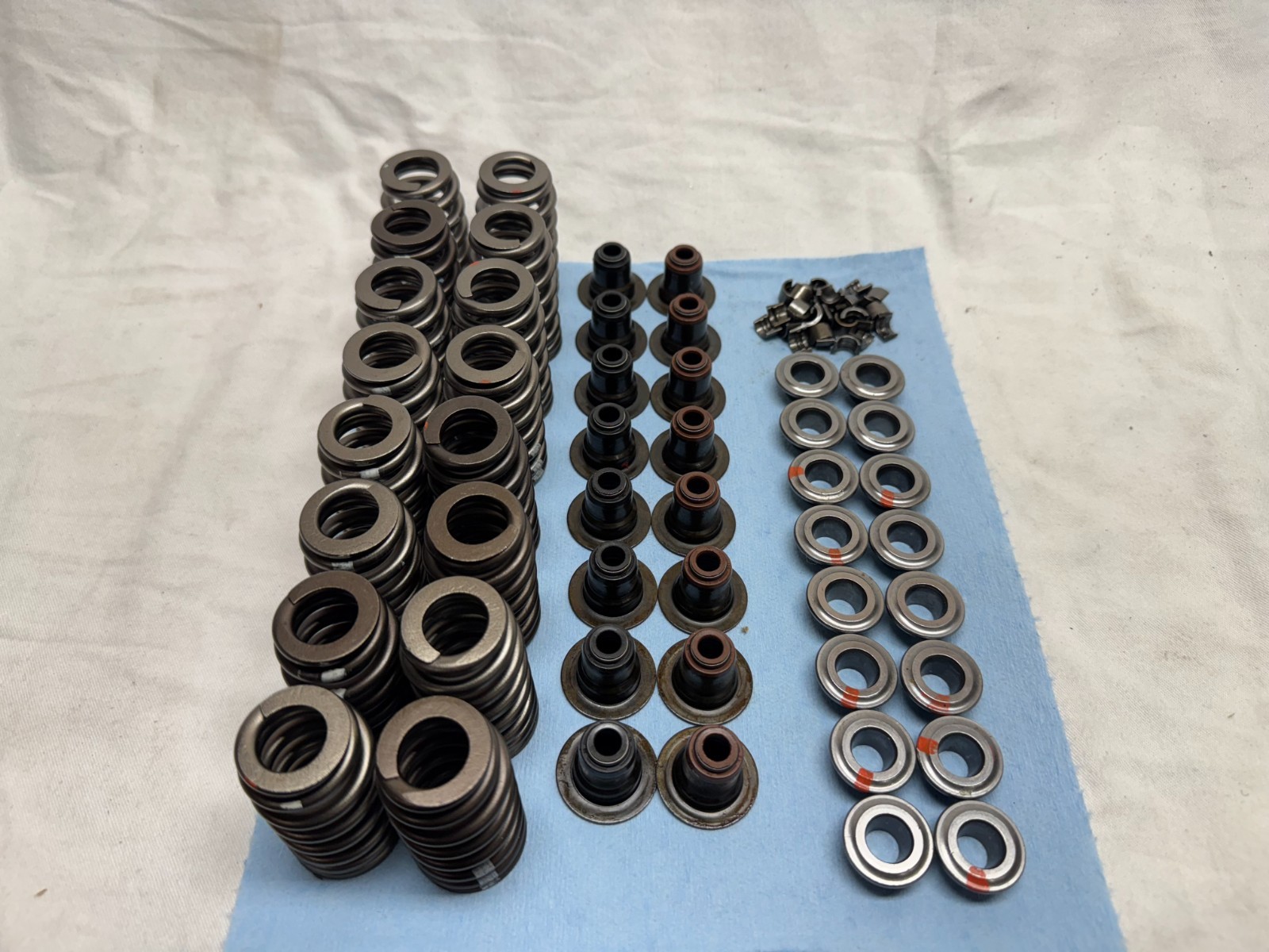 Corvette ZO6 Valve Springs Retainers Locks LS7 427 C6 Beehive Chevrolet Z06