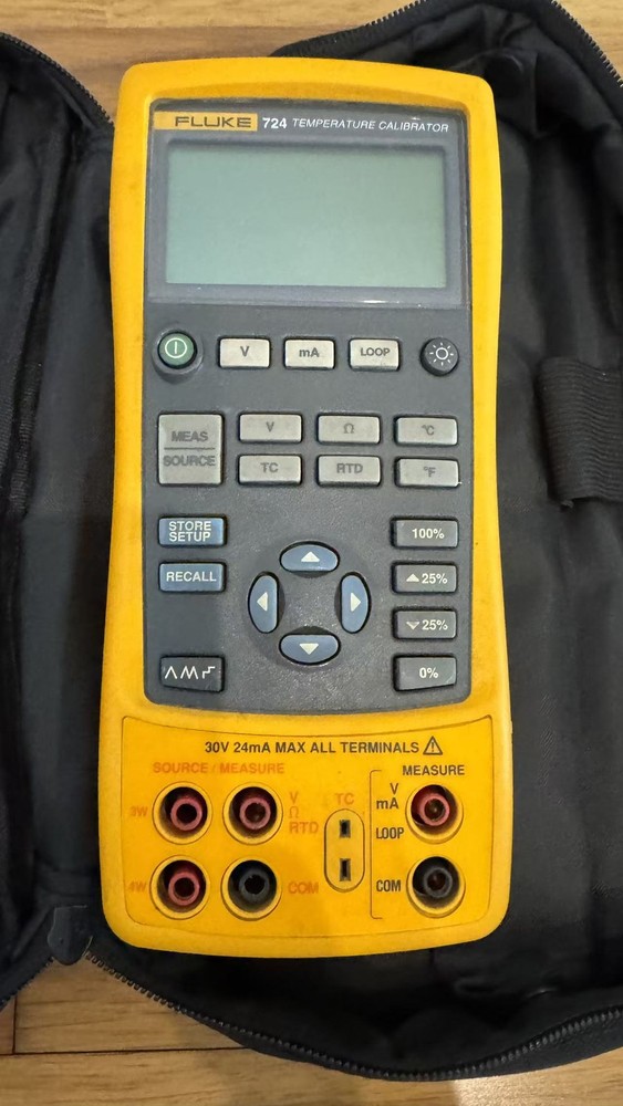 Fluke 724 Temperature Calibrator Fluke724