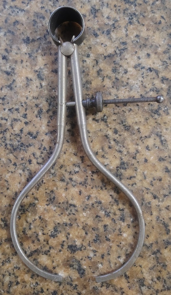 🗽 VINTAGE 6"  OD CALIPER NICE SOLID DESIGN