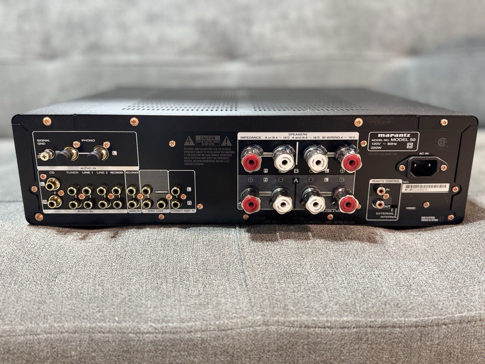Marantz Model 50 Stereo Integrated Amplifier - Black - Excellent Condition!!