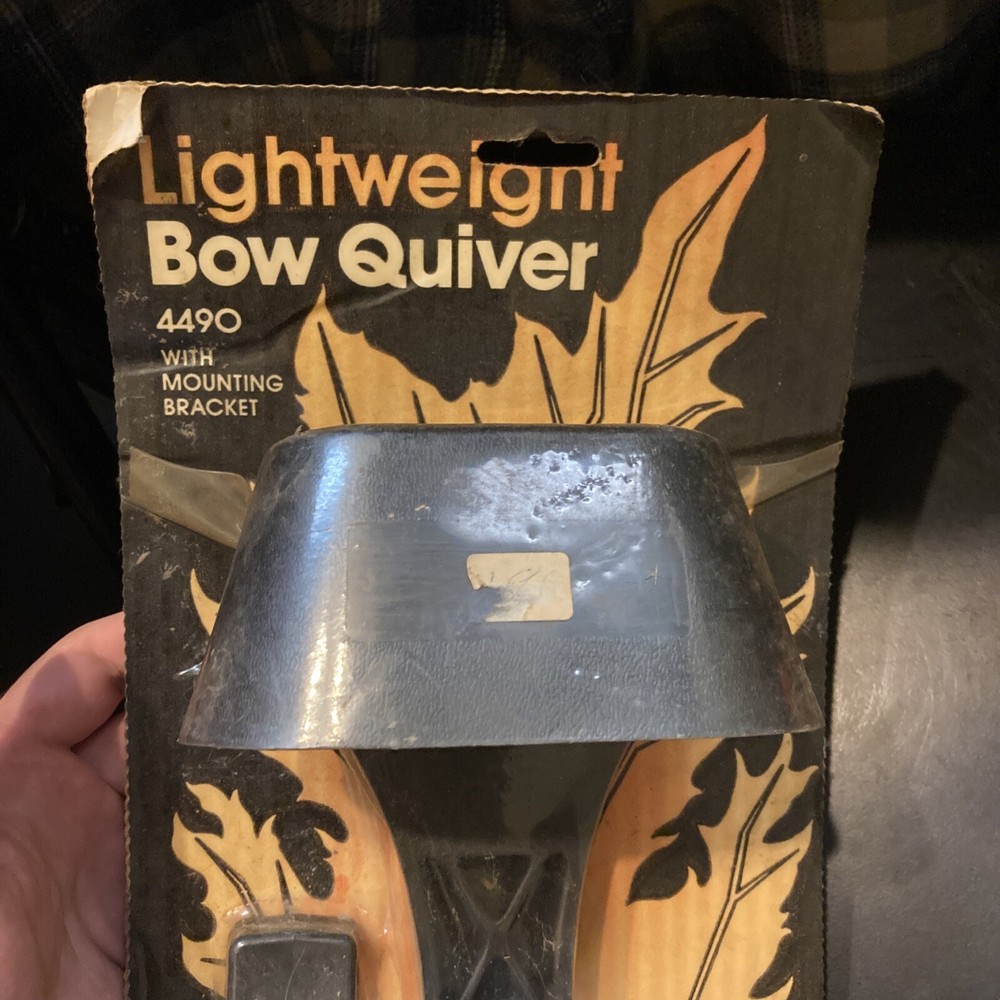 Lightweight Bow Quiver 4490 With Mounting Bracket Kolpin