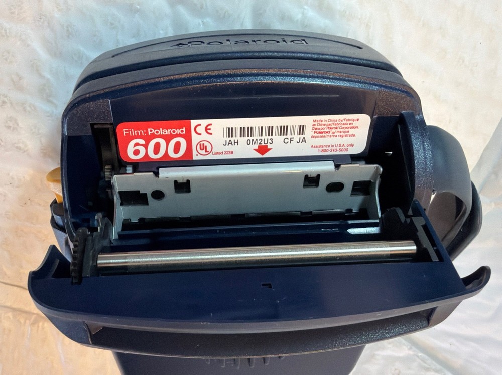Polaroid 600 Instant Camera Flash Navy Blue Hand Strap - Tested