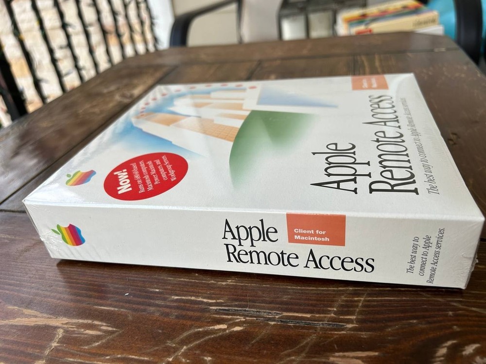 Vintage Apple Remote Access Server Network Software For Macintosh. 1993 year
