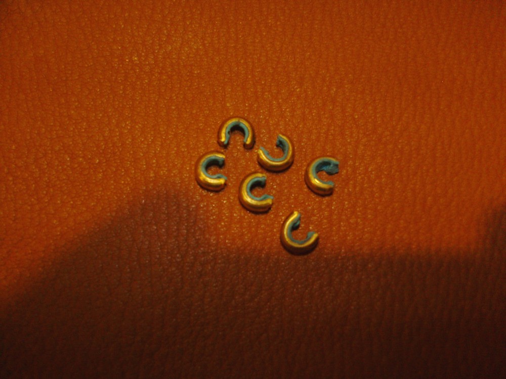 SIX [6] BRASS* CRIMP-ON* NOCKING POINTS*SMALL*BLUE