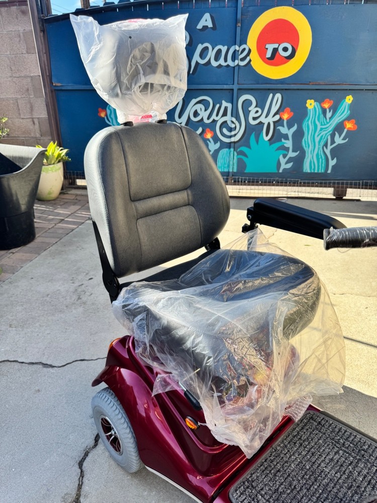 New Merits 3 Wheel Mobility Scooter