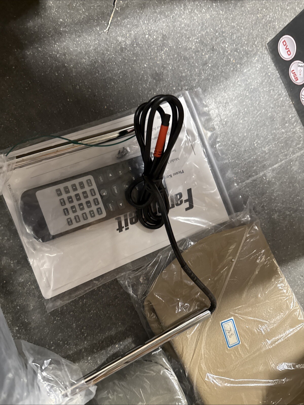 POWER ACOUSTIK HR-71CC 7" CAR HEADREST MONITOR LEADED IN A LEATHER HEAD REST NEW