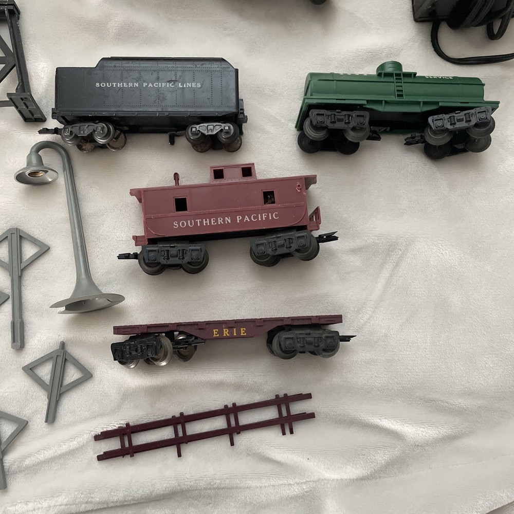 Louis Marx & Co. Train Set (Read Description Carefully)