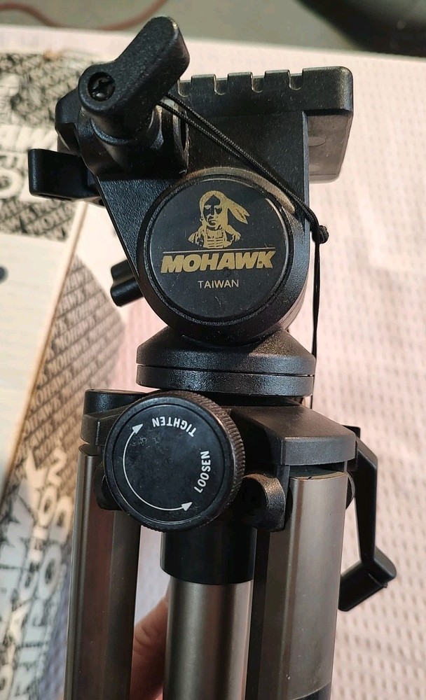 MOHAWK Fluid-Action Tripod Model MTR-4500 61" Open Box