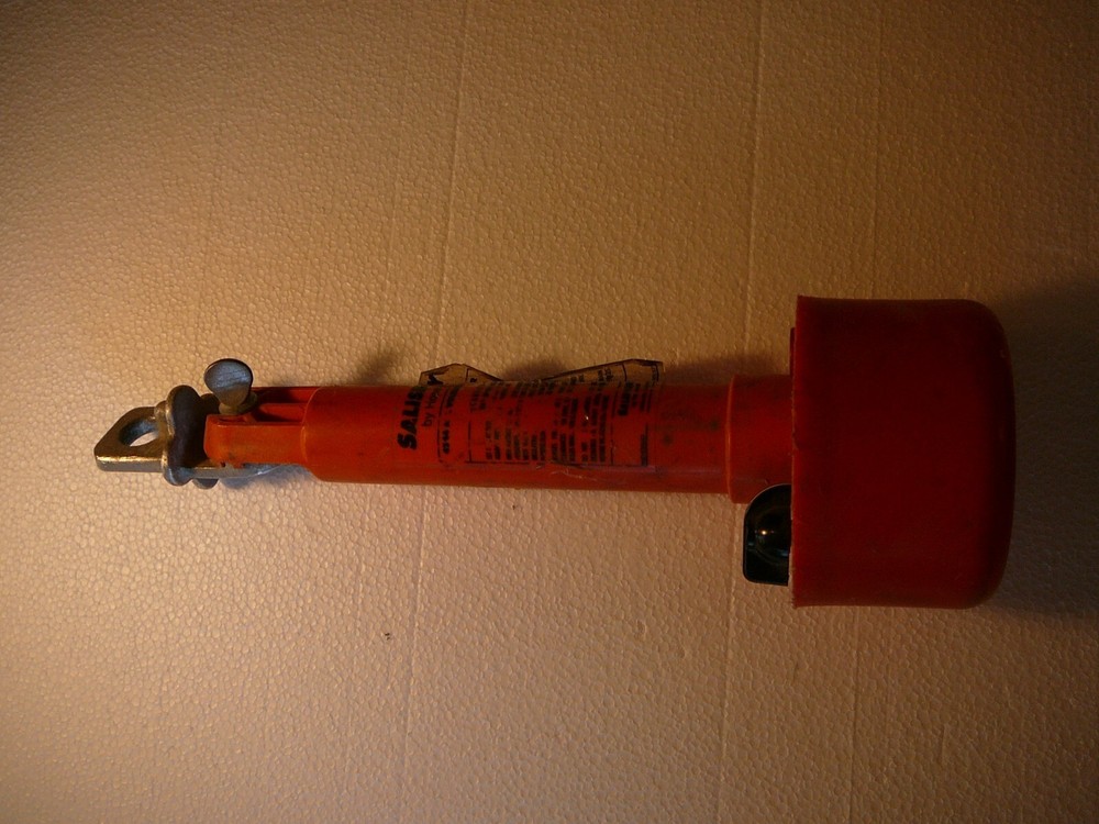 Salisbury 4244 AC Audio/Visual Voltage Detector