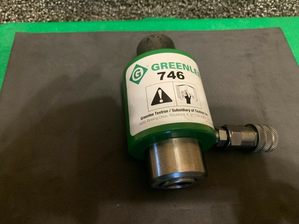 GREENLEE HYDRAULIC RAM KNOCKOUT 746 VWU