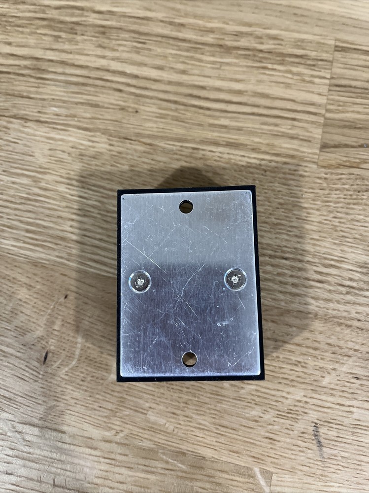 Idec RABN-220ZLE Solid State Relay, Load Rating: 200VAC 20A, Input: 4-30VDC