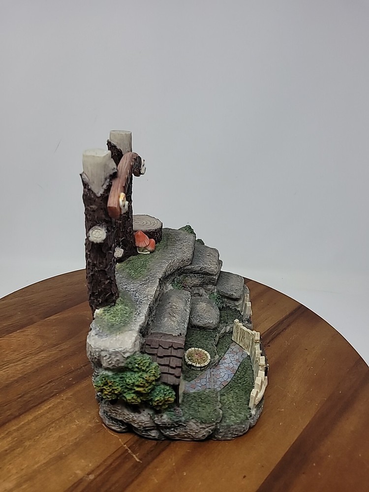 Direct Connection Dog Paradise 2003 Figurine Stand