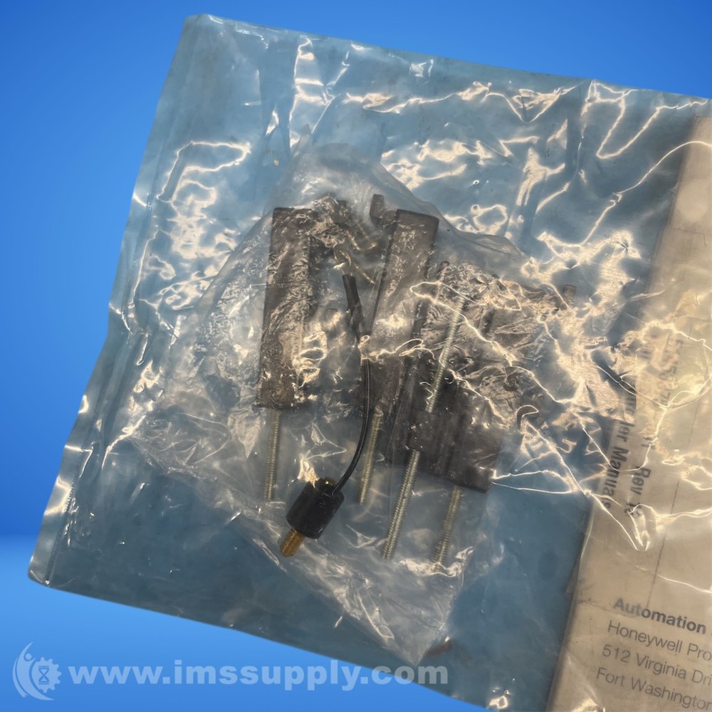 Honeywell 51453375-501 Controller Manual CD 7523