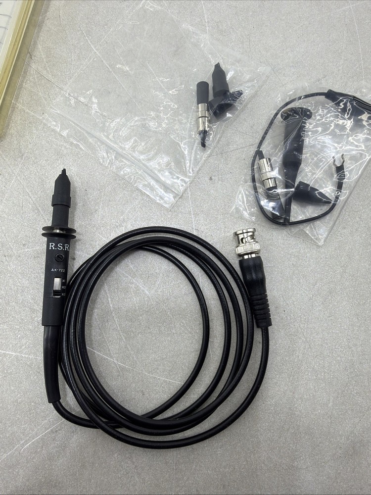 Oscilloscope Probe Kit Model AK 722 RSR Electronics