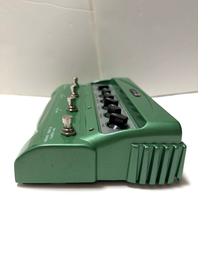 Line 6 DL4 Delay Modeler Guitar Multi-Effects Pedal Looper Green Stompbox