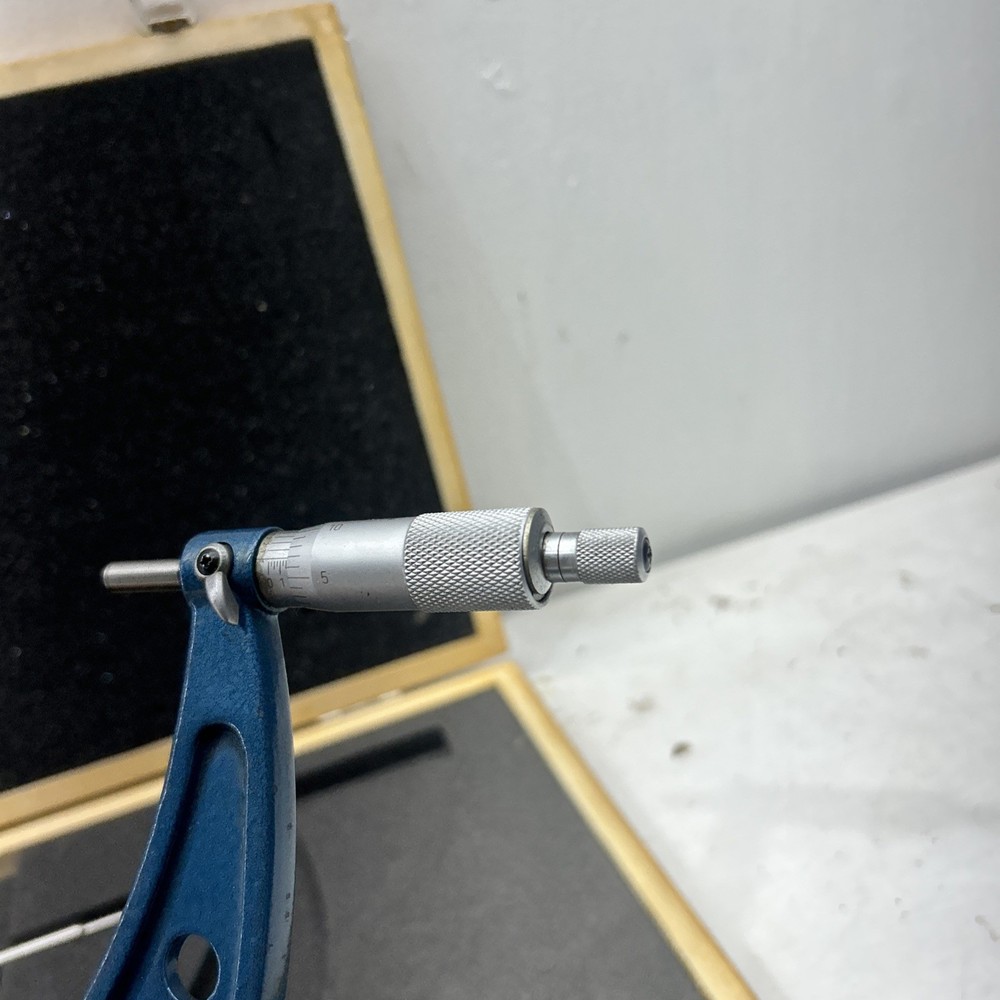 Phase II Outside Micrometer 10-11” Micrometer. With Case