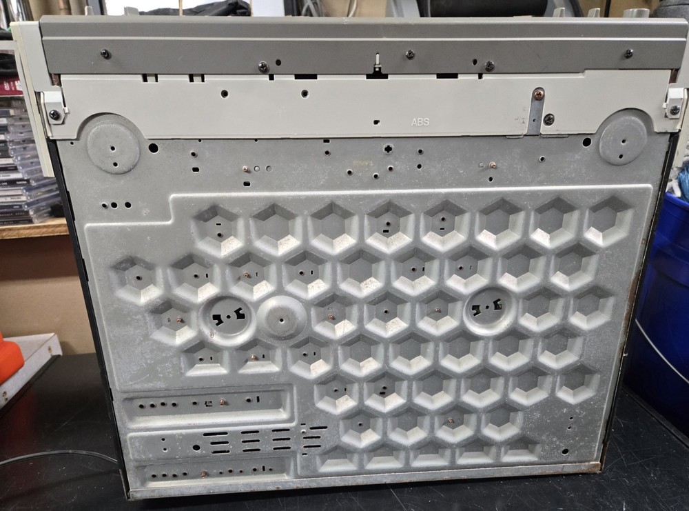 Fostex D-5 Professional Digital Master Recorder. READ DESCRIPTION