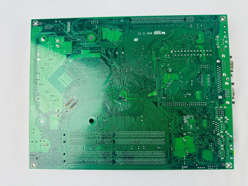 Intel D945GRW Desktop Board