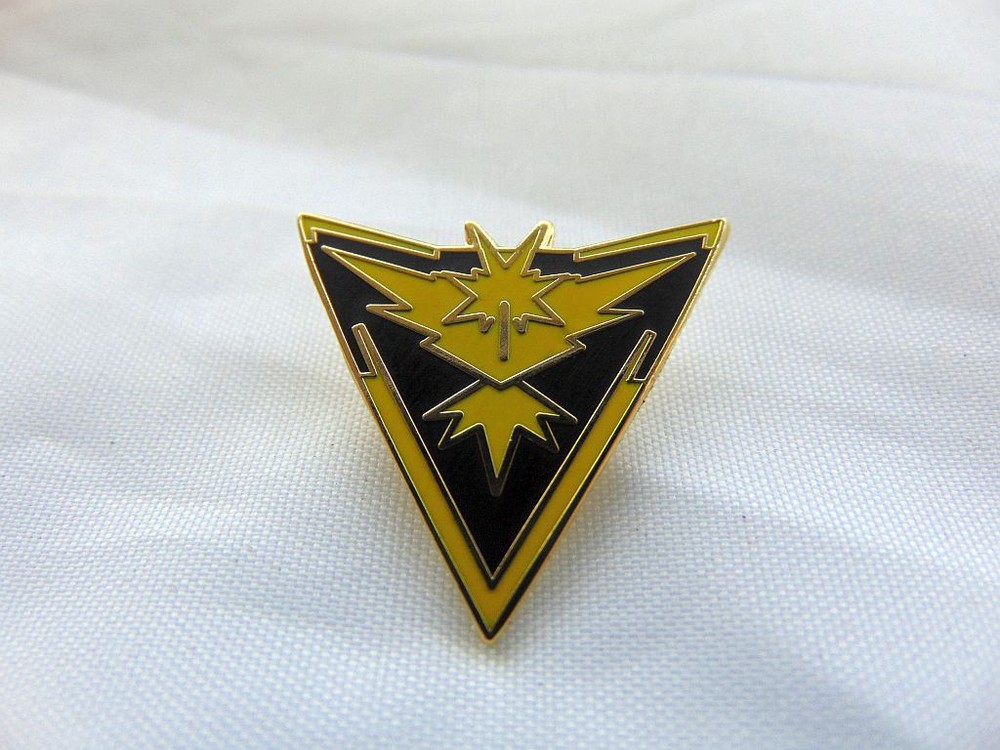 Pokemon Go! Team Instinct Metal Pin