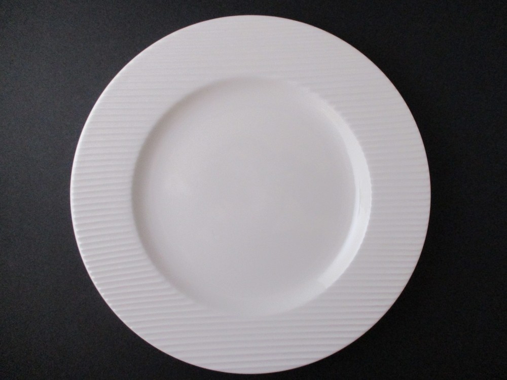 DANSK PARALLAX CREAM DINNER PLATE 11 1/4" -1001A