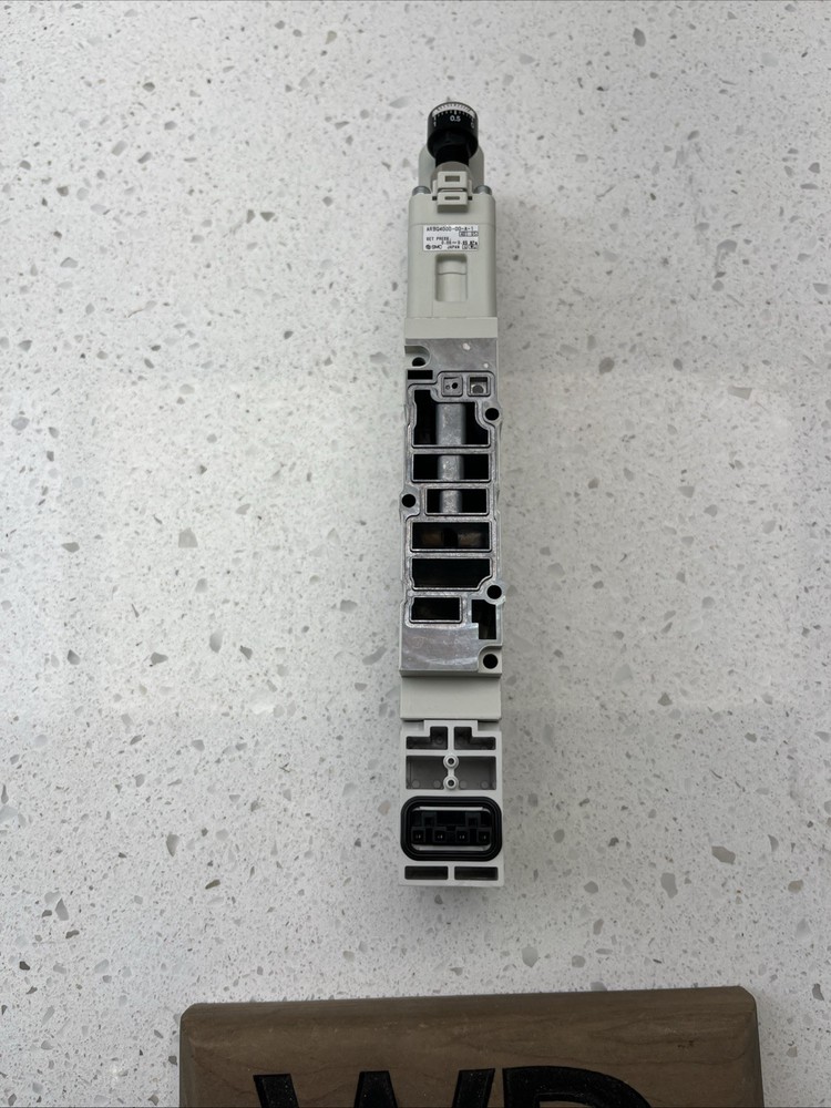 ARBQ4000-00-A-1 SMC Interface Regulator