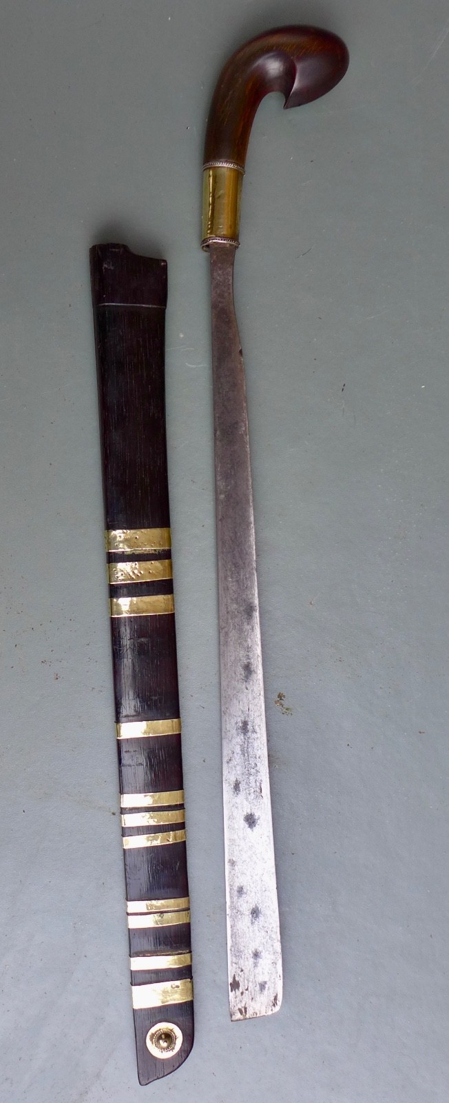 Nice and good Quality Karo Batak sword Indonesia Sumatra 19th. century no mandau