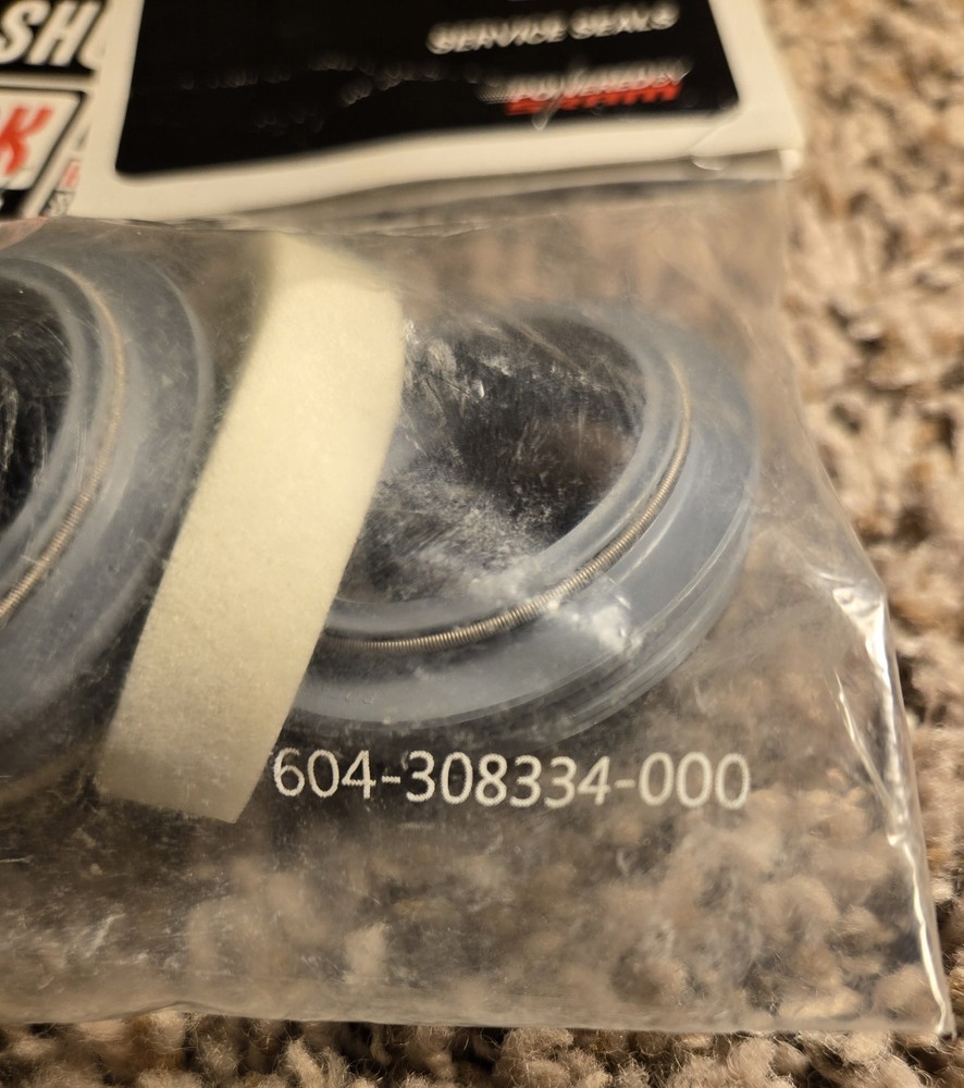 RockShox 2013-2014 Recon Silver Basic Fork Service Kit 604-308334-000