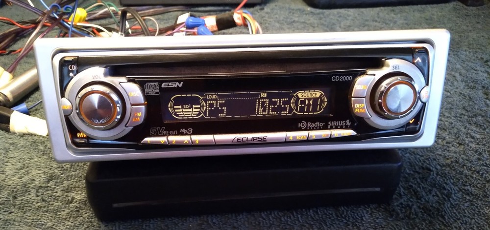Eclipse CD2000, CD/MP3/Receiver, Sirius Satellite & HD Ready, 5 Volt Preouts