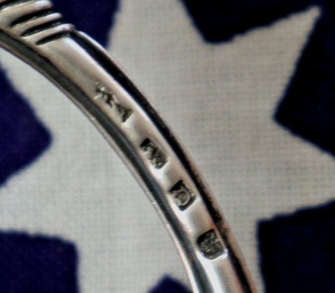 REVOLUTIONARY WAR BRITISH SILVER HILT SMALL SWORD HALLMARKED CIRCA 1770