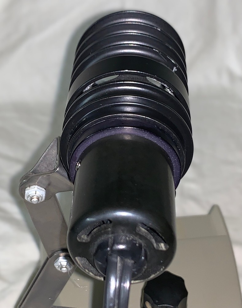 AO Scientific Instruments microscope Light Source model: 655