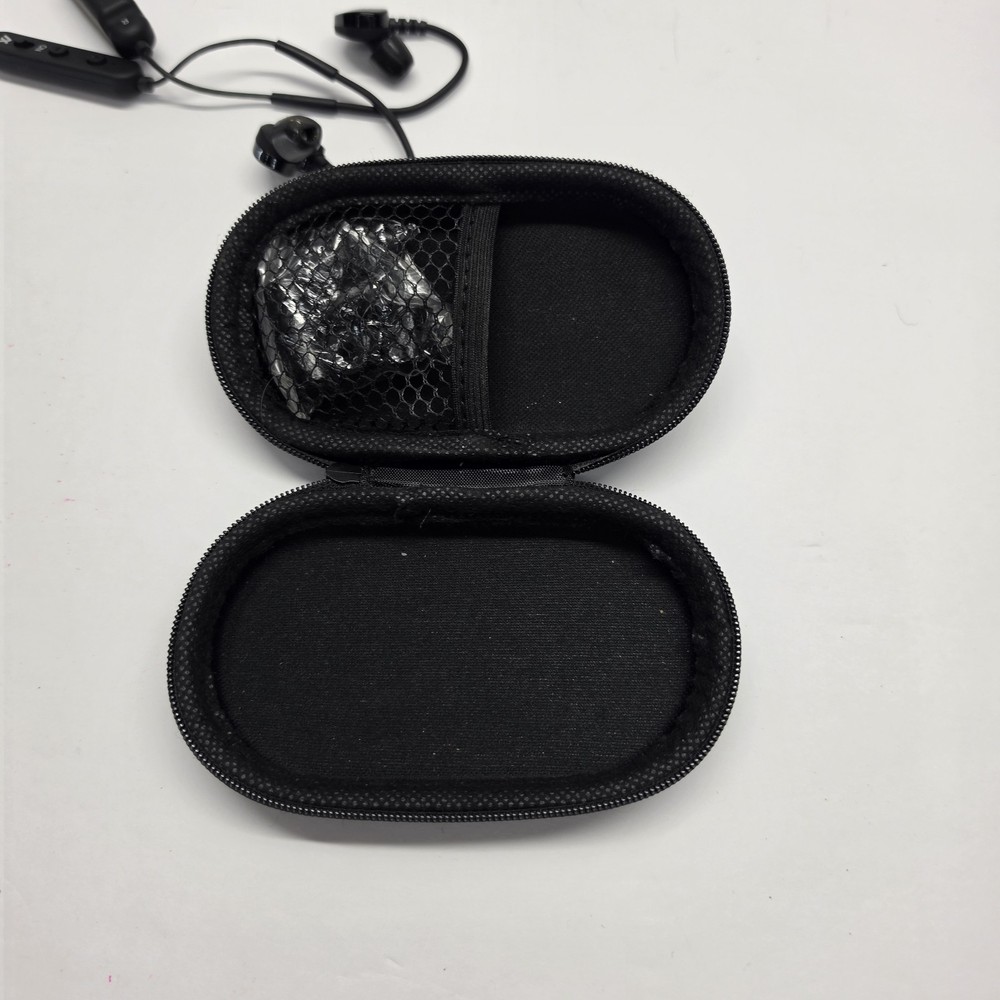 Axil GS Extreme Active Hearing Protection Bluetooth Earbuds - Black EUC W/ Case